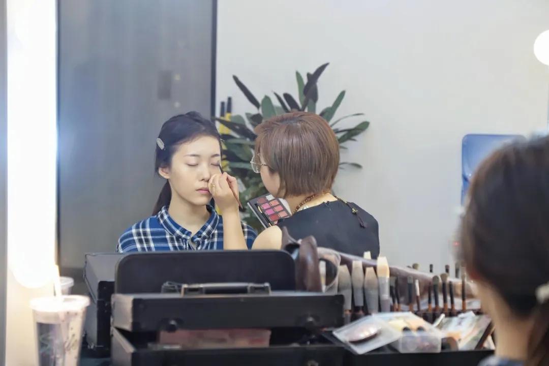 天津照相馆哪家便宜还照的好,天津双人证件照照相馆推荐