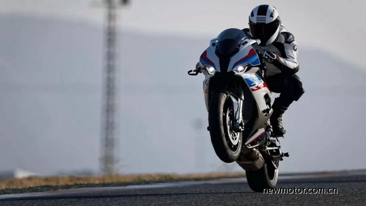 新款宝马s1000rr有什么改变,19款宝马s1000rr赛道版