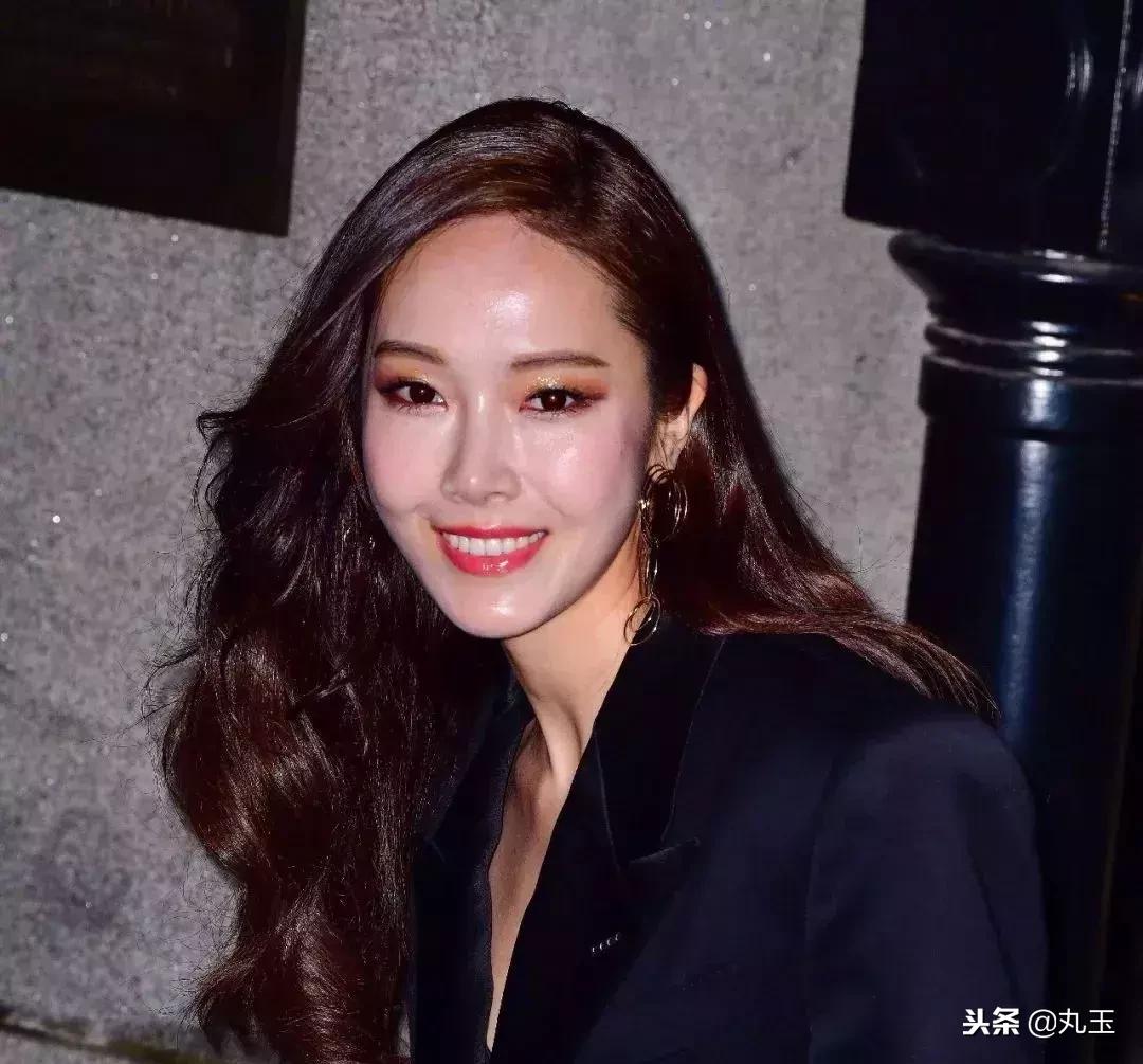 美妆界新词“饺子肌”，让多少韩国明星扑街