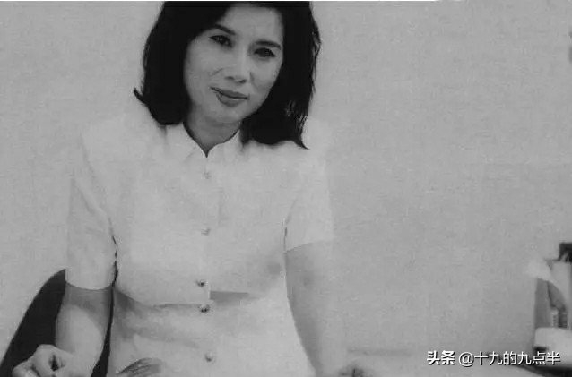 董明珠进格力的成长经历,董明珠的人生五个转折点
