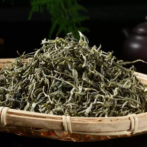 普洱茶发汗工艺中的蒸制过程,什么是普洱茶的发汗期