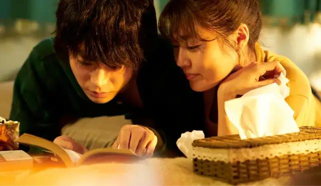 本片上映15天连续稳坐票房冠军,这部黑马新片霸占了票房榜20天