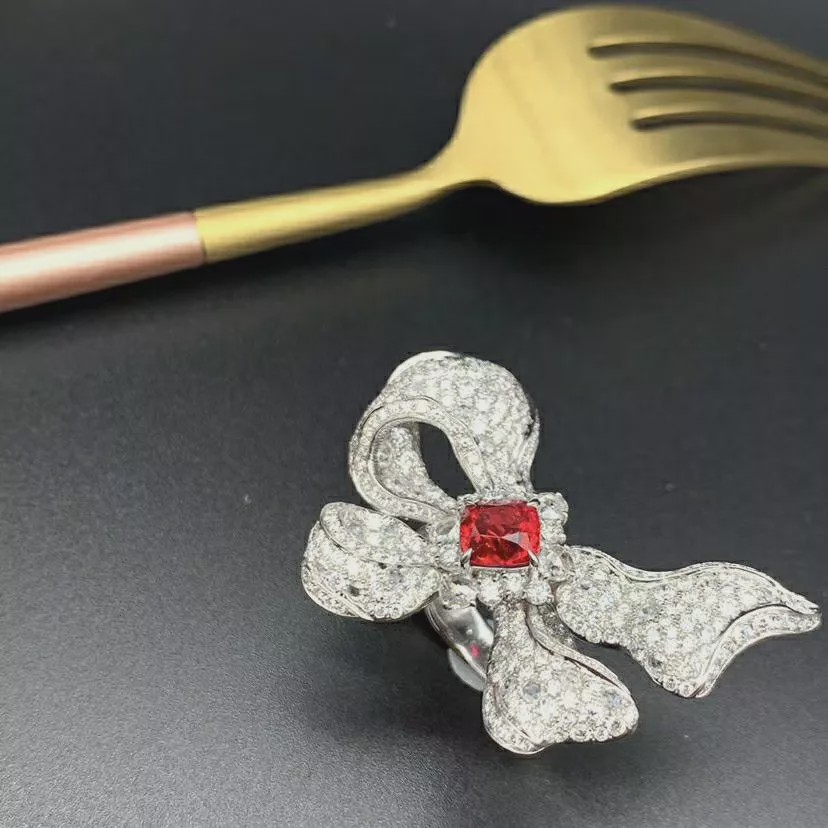 宝石界双胞胎，爱珠宝的您可以分清楚吗？