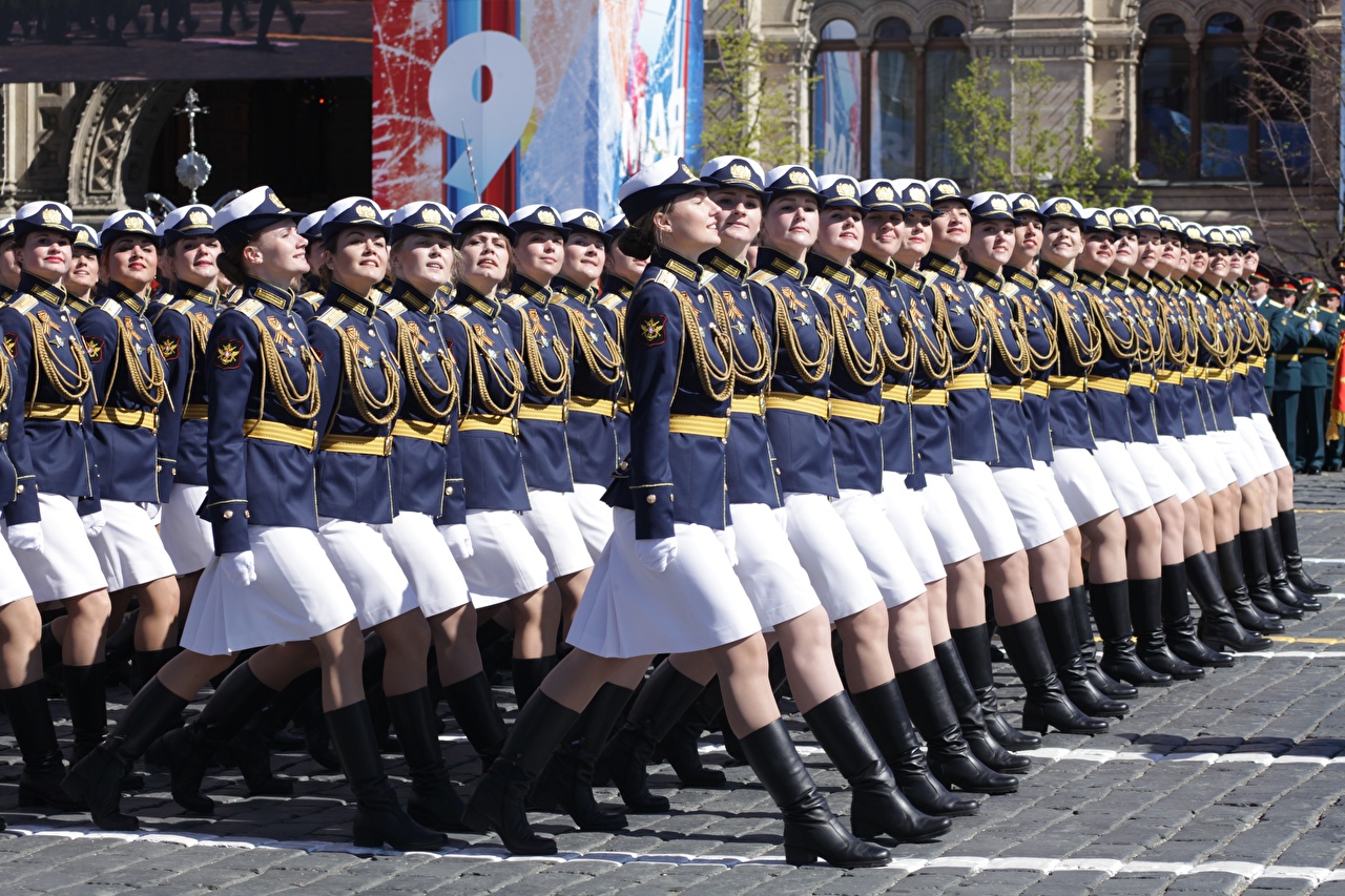 俄罗斯女兵的服饰,俄罗斯现代女兵制服图片大全