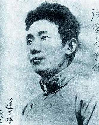 豆瓣7.6《沉沦》｜极致抒情下的病态，“性”外衣内的思想冲突