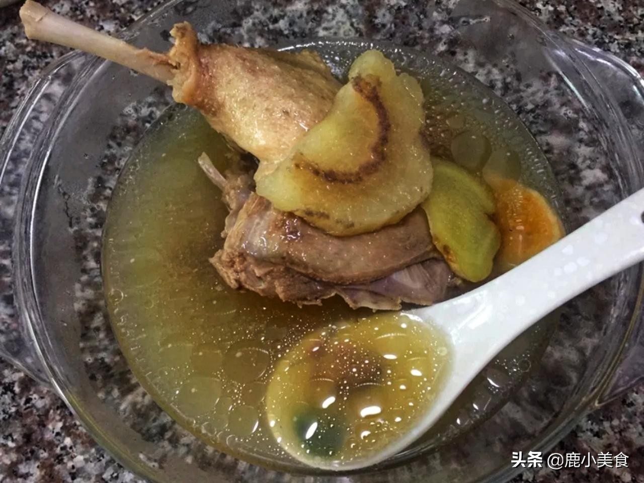 水母鸭汤怎么炖没有膻味,炖鸭汤怎么去腥味