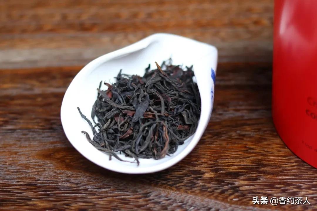 夏天喝红茶和冬天喝红茶的区别,喝红茶热的好还是冷的好