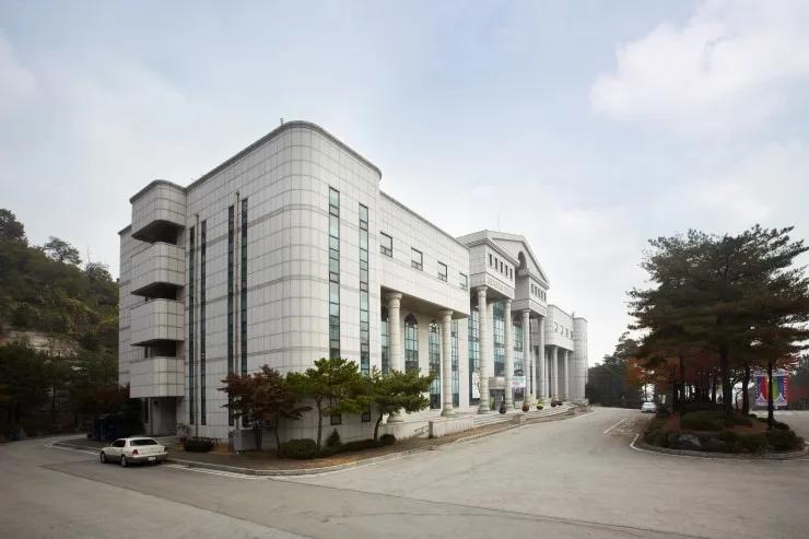 想去韩国留学怎么申请,韩国留学延毕办什么签证