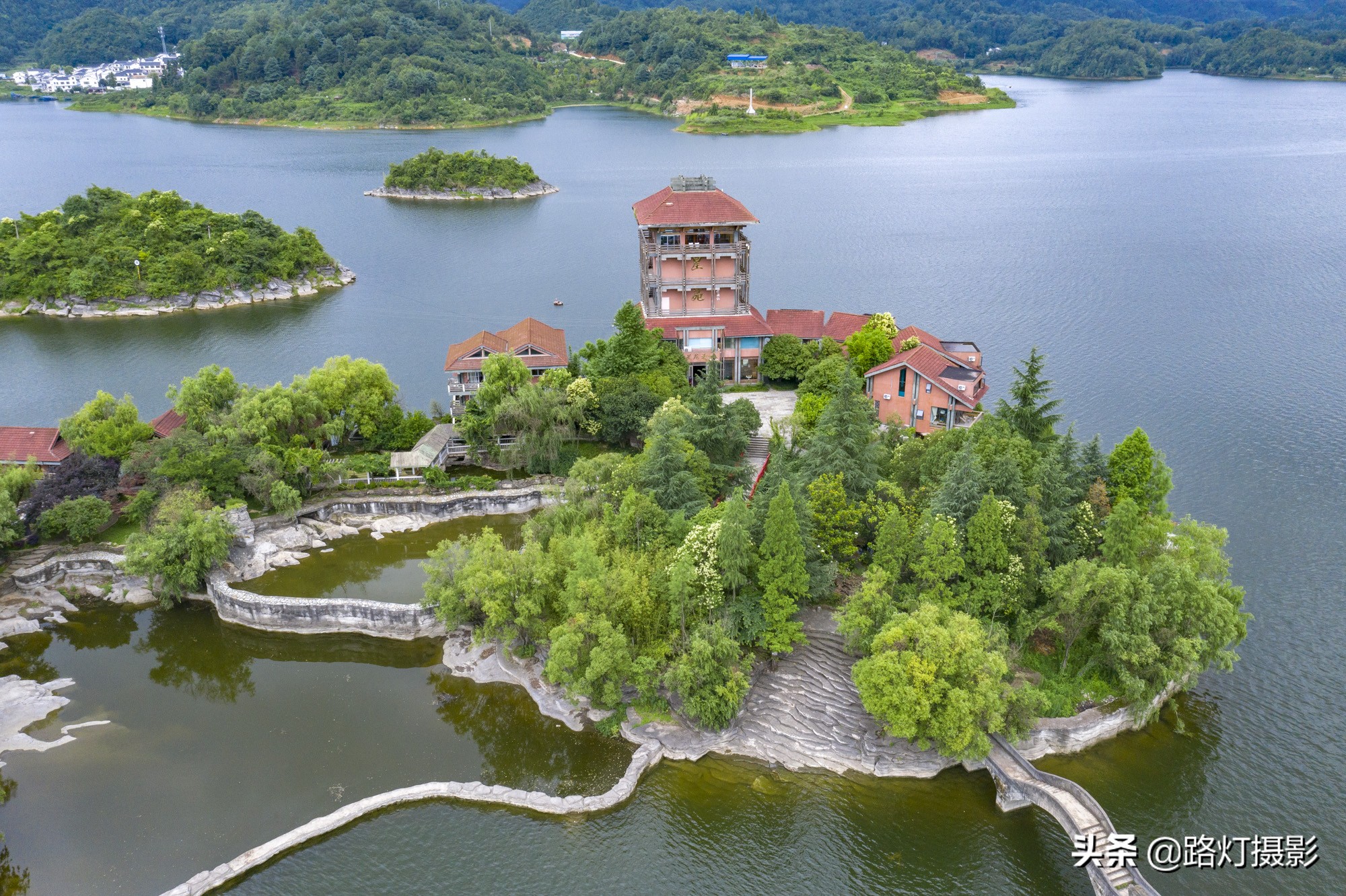 夏天适合去哪里旅游避暑最好,夏天避暑旅游好地方