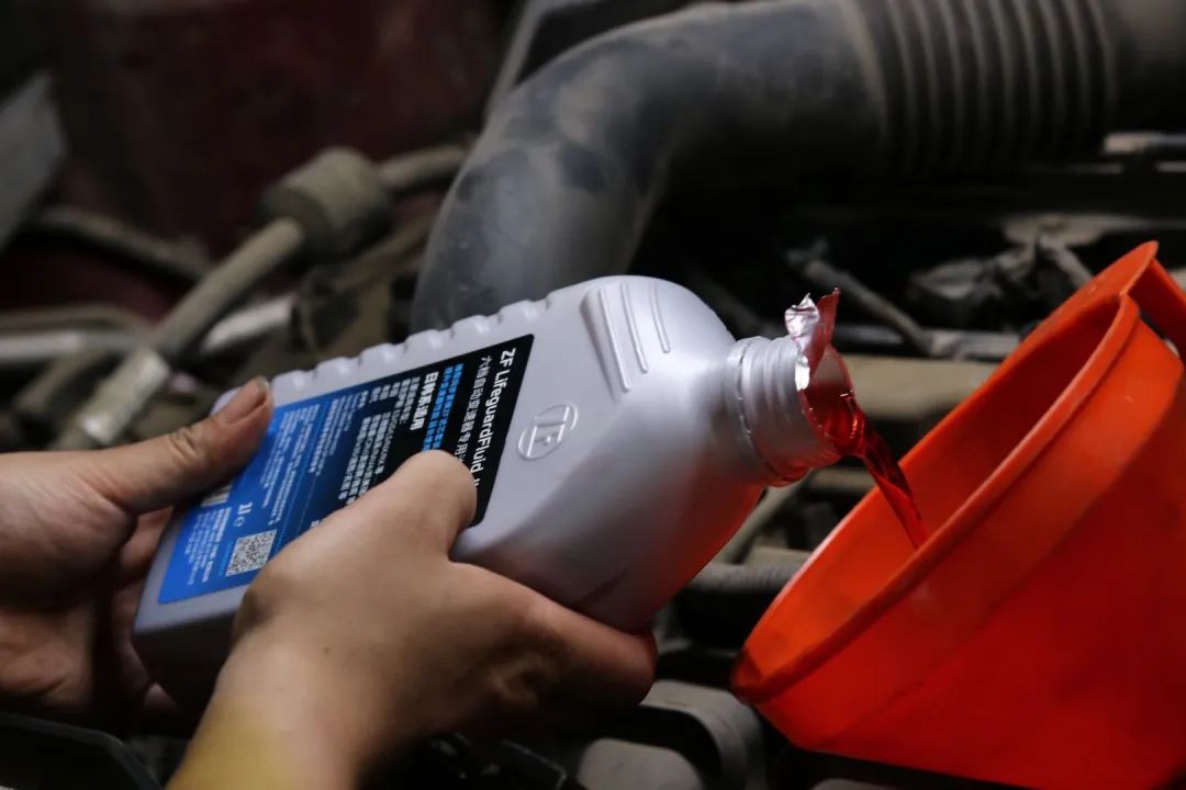 怪兽修车：翻新“老旧状态”的11年起亚索兰托，15万公里重回巅峰