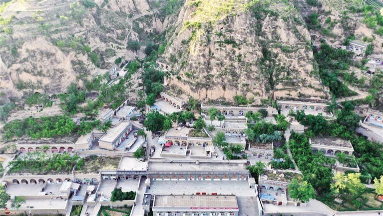 总书记的关切，让郝家桥村群众欢欣鼓舞——努力把村子建设成乡村振兴的楷模