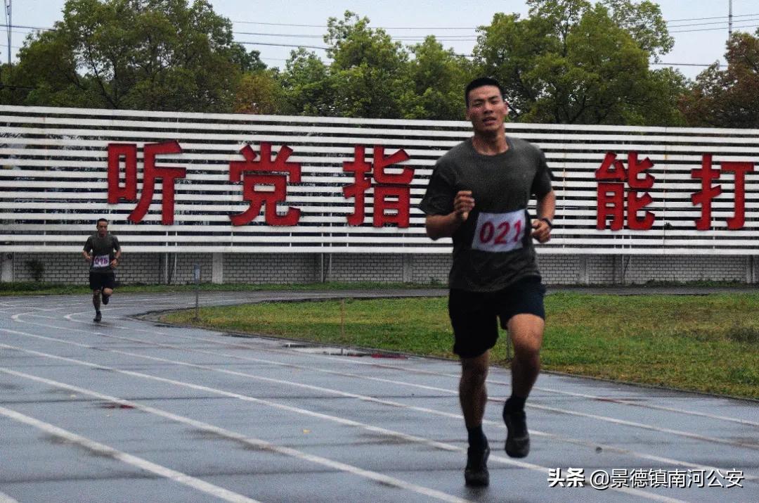 *榴弹手**投71米、双杠臂屈伸108个，这届新兵太猛了！