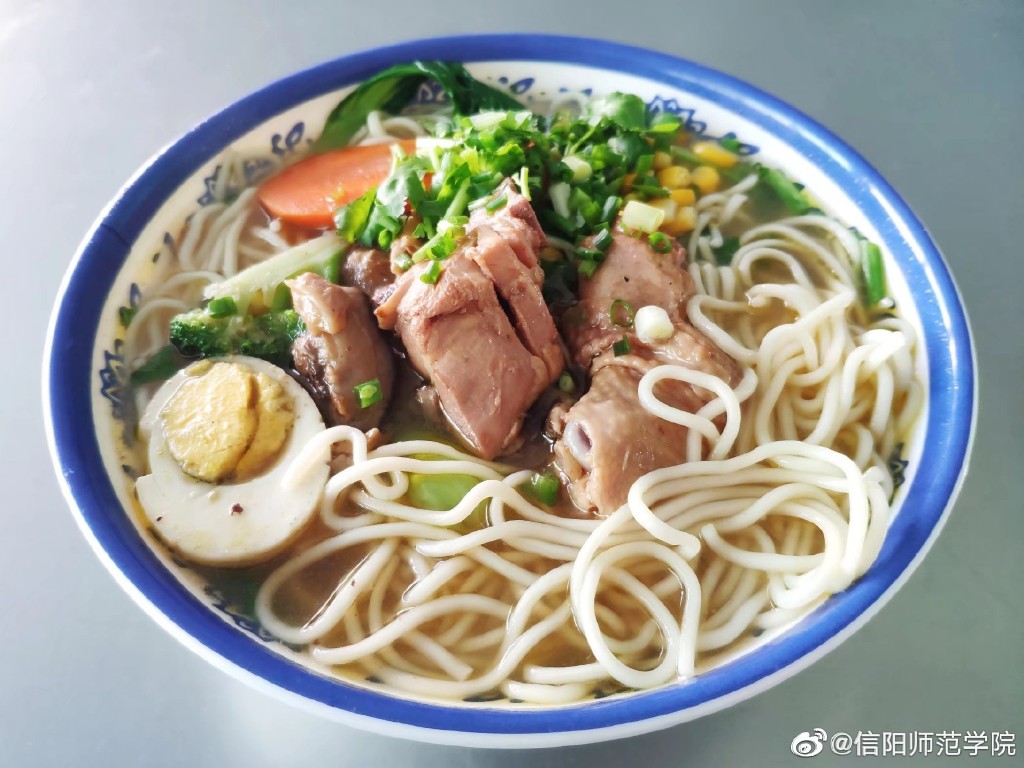 上“二批本科”，也要挑个条件好的，这5所大学伙食堪比饭店