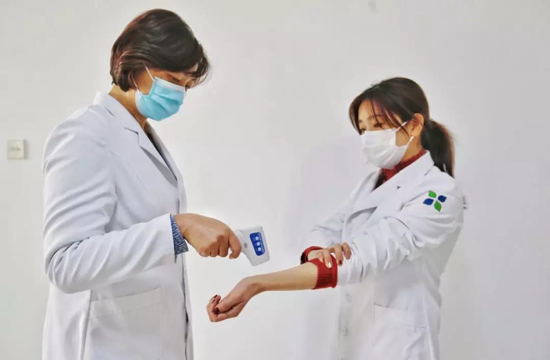 疫情期间体温计消毒,防疫红外测温仪