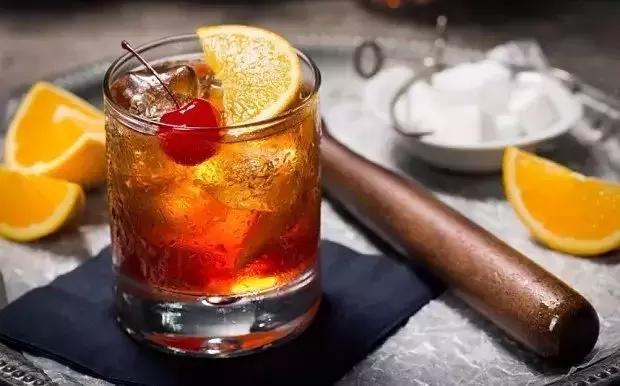 不会喝酒的小白推荐喝什么酒,喝酒小白怎么去酒吧