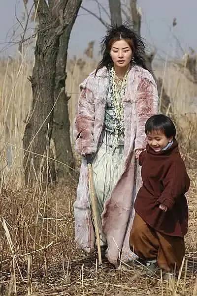 古装剧中好看的妆发服装,古装剧中令你印象深刻的妆发造型