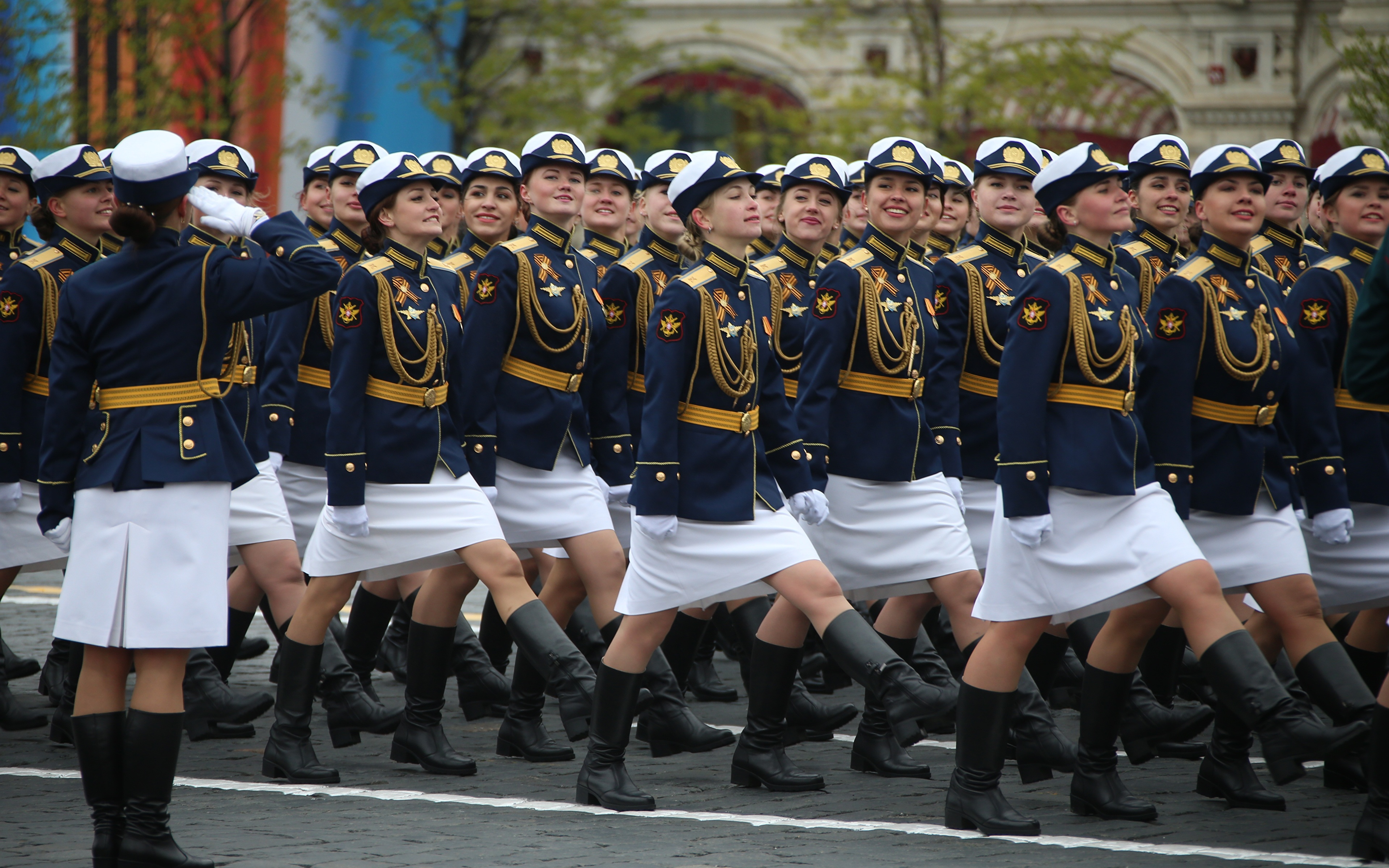 俄罗斯女兵的服饰,俄罗斯现代女兵制服图片大全