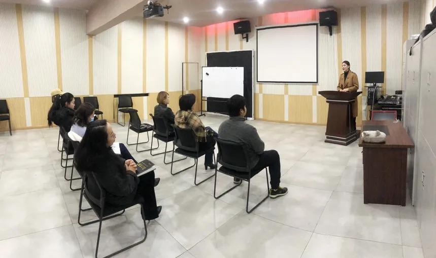 【各馆动态】铁岭市群众艺术馆“公益大讲堂”（十一）——《语言基本训练—声母训练》