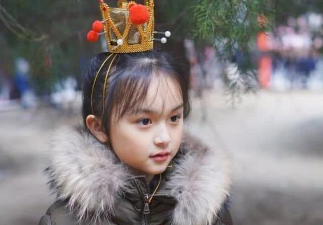 孩子颜值高到底是好事还是坏事,宝宝颜值高的几个特点