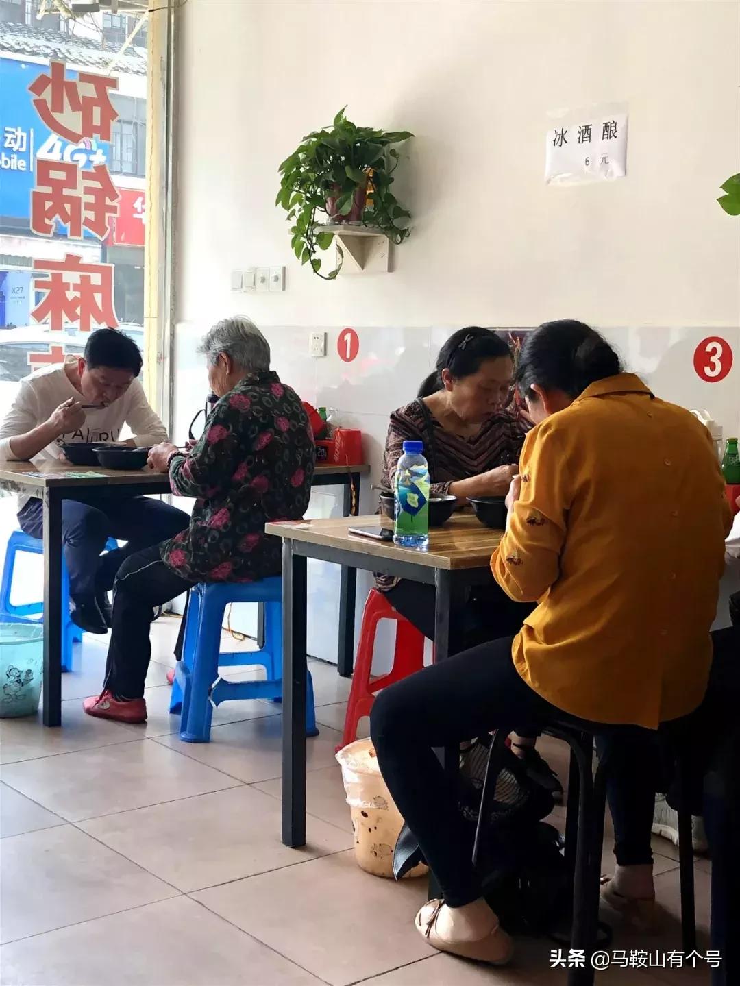 正宗老味道土窑砂锅麻辣烫,砂锅麻辣烫老字号