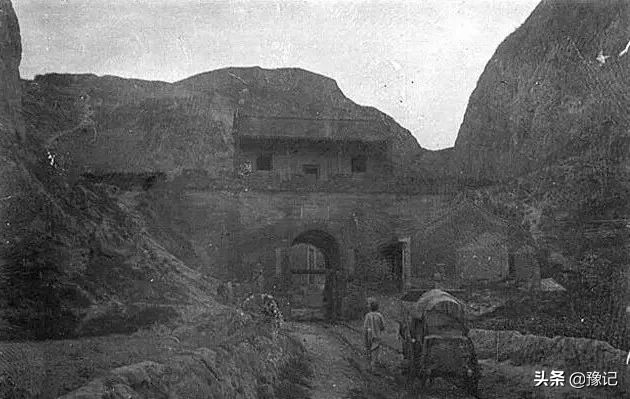 灵宝和三门峡一个地方吗,灵宝是三门峡的下辖市吗