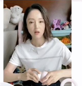 2岁宝宝脸发黄还有皮肤不均匀,宝宝快两岁了宝妈脸上有斑