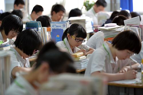 高二要怎么度过才有利高考成功,高中如何成功度过高考
