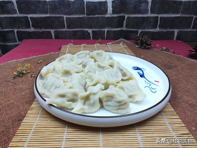 羊肉馅最好吃的调法最简单家庭版,大厨调羊肉馅的正确方法