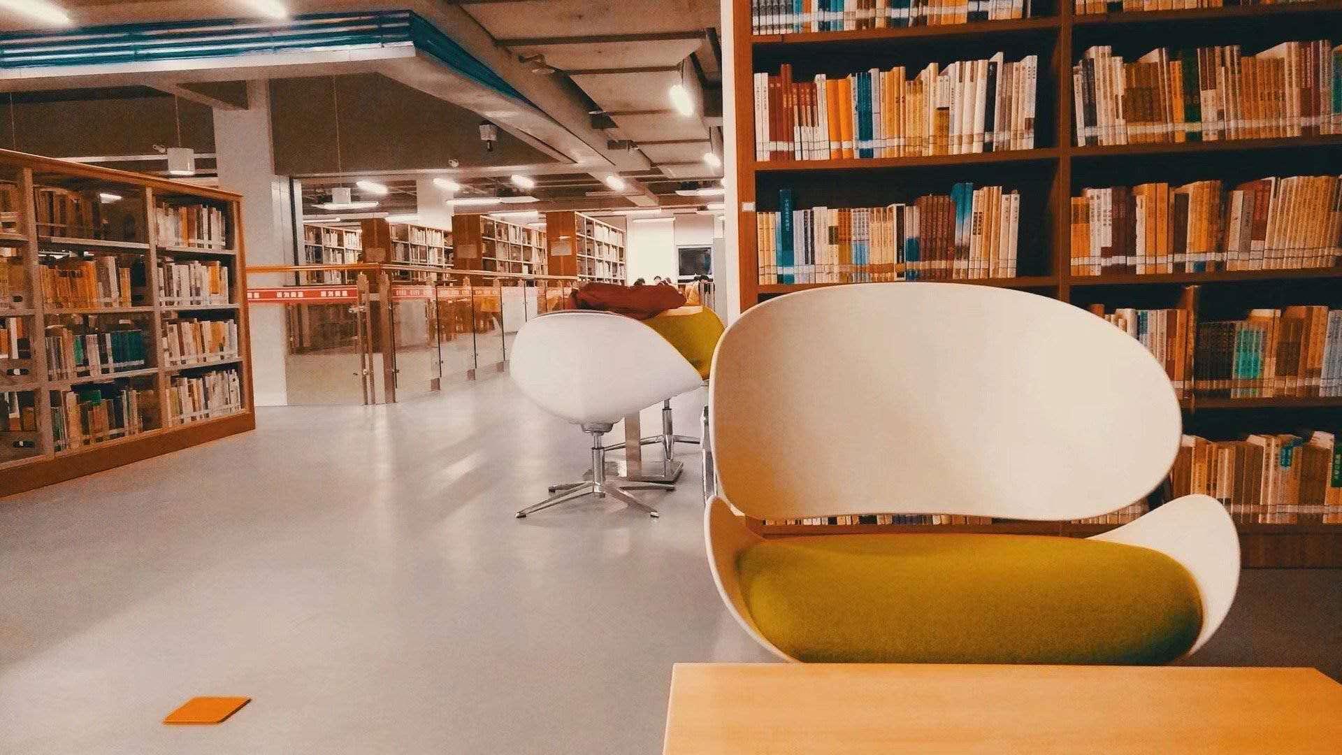 在江西吉安的井冈山大学，对于中等生来讲就是福利，为什么呢？