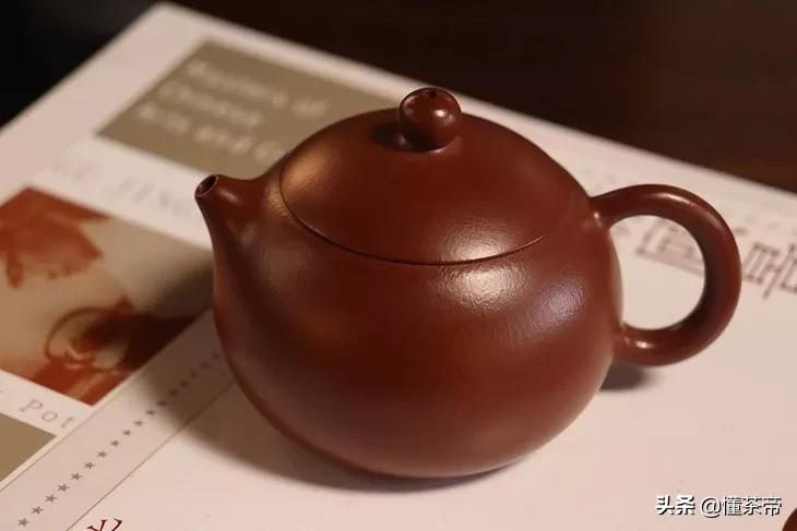 红泥朱泥大红袍有什么区别,朱泥与红泥大红袍欣赏图