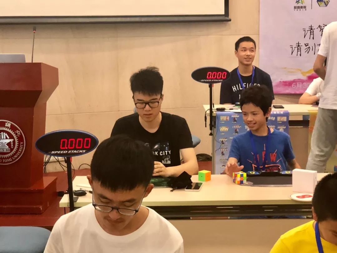 魔方好的孩子学习好吗,爱玩魔方的小孩学什么