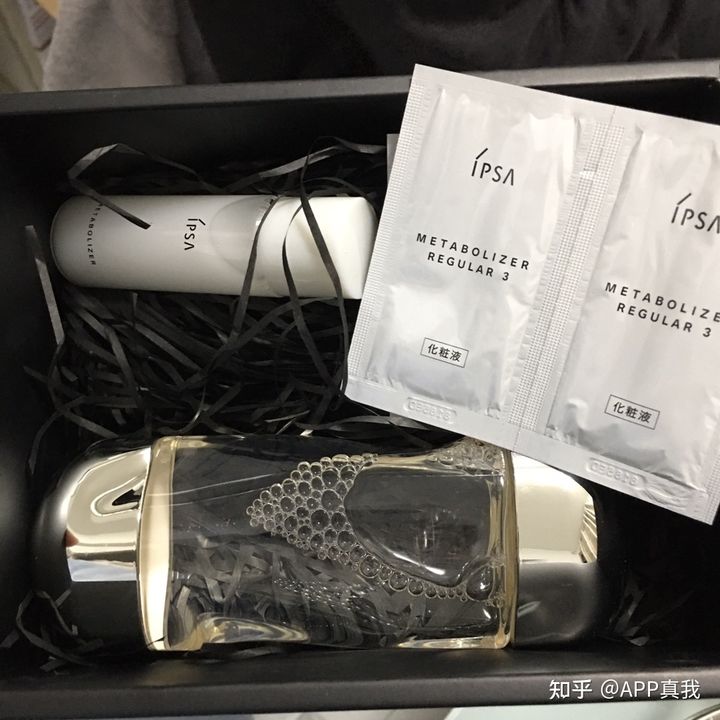 对毛孔友好的粉底液不卡粉起皮,毛孔粗大堵塞什么粉底液好不卡粉