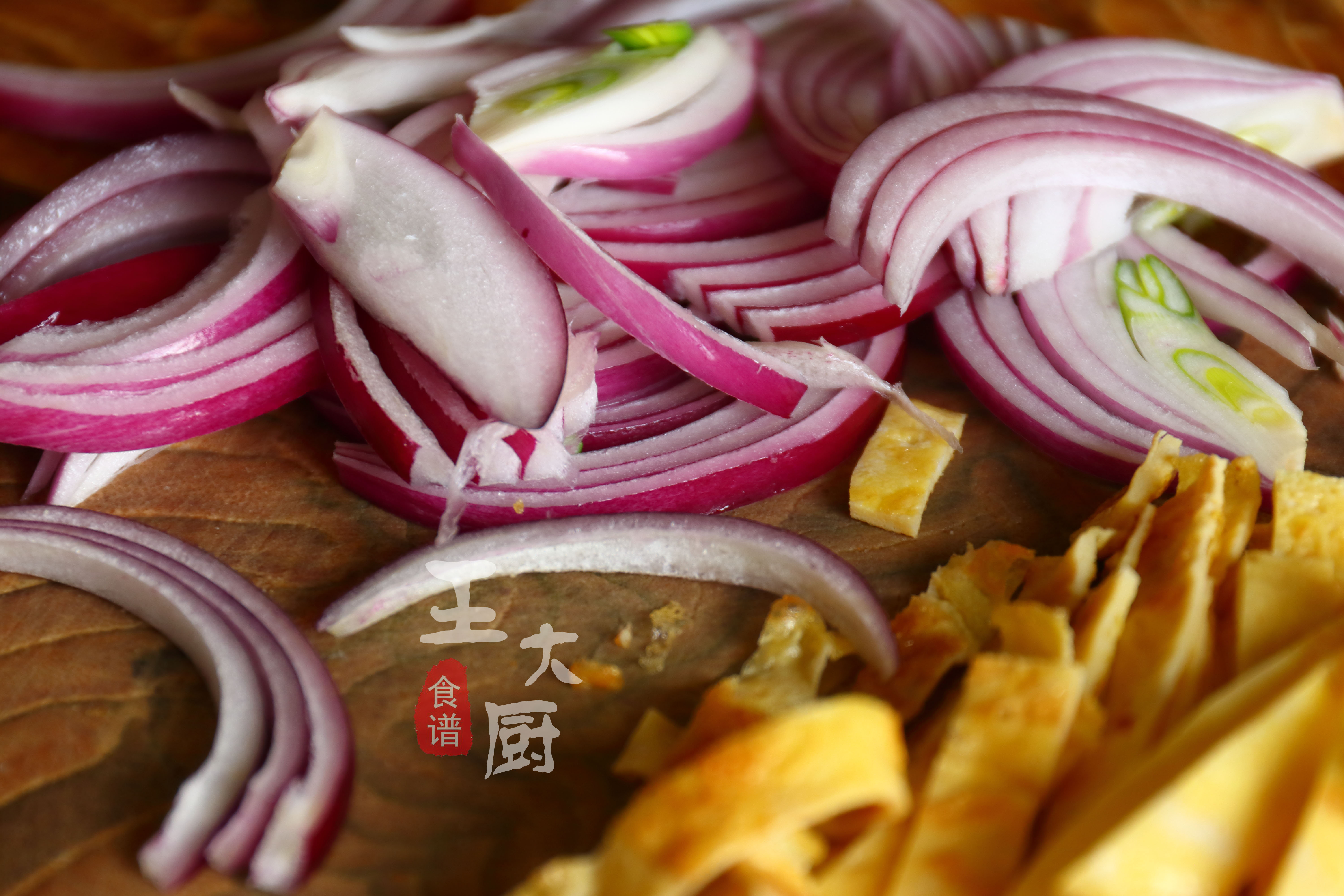 香菇油菜凉拌土豆丝的家常做法,凉拌小油菜怎么做才好吃窍门