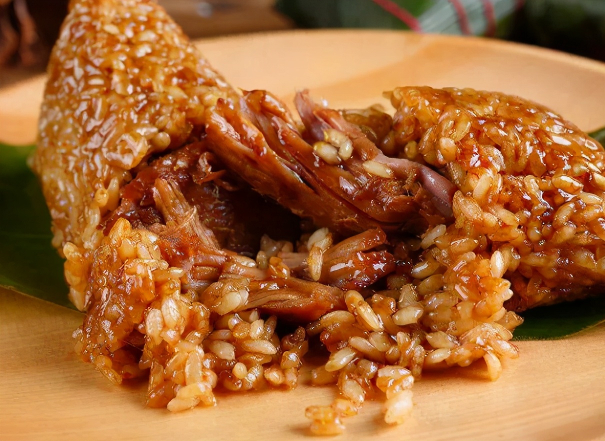 豆香肉香粽子,肉粽子怎么做又嫩又好吃