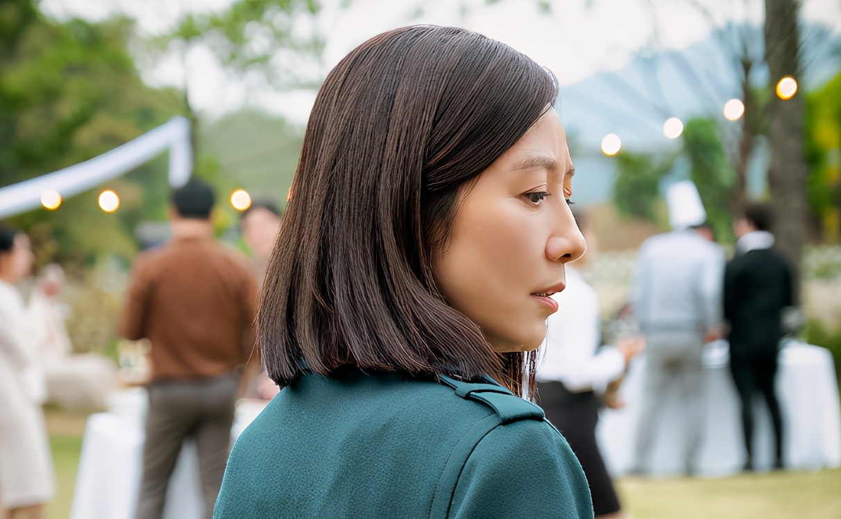 离婚单亲妈妈怎样才可以自立户口,离婚后的我应当如何选择再婚