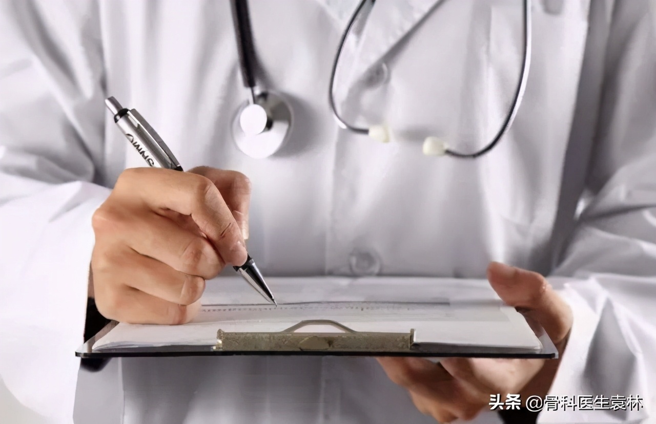 髋关节活动受限膝关节疼,髋关节疼痛骨头没问题