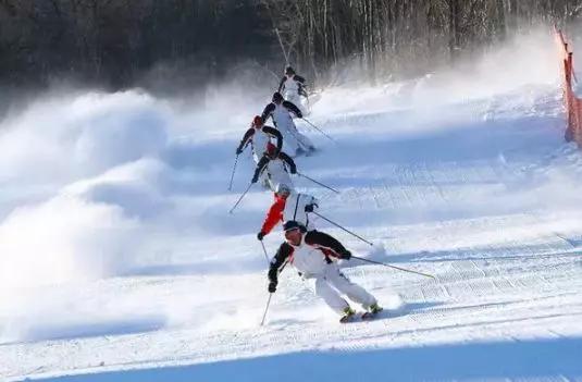 西安高新区哪里有室内滑雪场,西安白鹿仓和白鹿原滑雪场哪个好