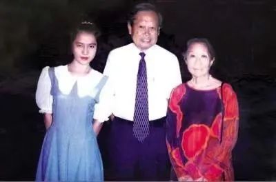 翁帆给杨振宁情书翻译,翁帆写给杨振宁的英文情书超感人
