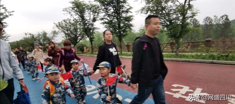 红苹果幼儿园亲子活动,红苹果幼儿园六一儿童节
