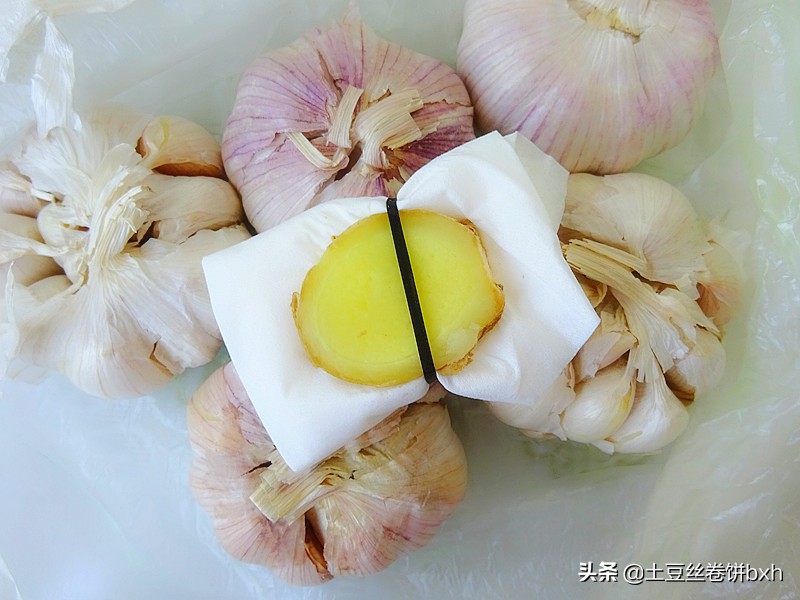 大蒜可以囤多久,大蒜放冰箱保鲜半个月了会变质吗