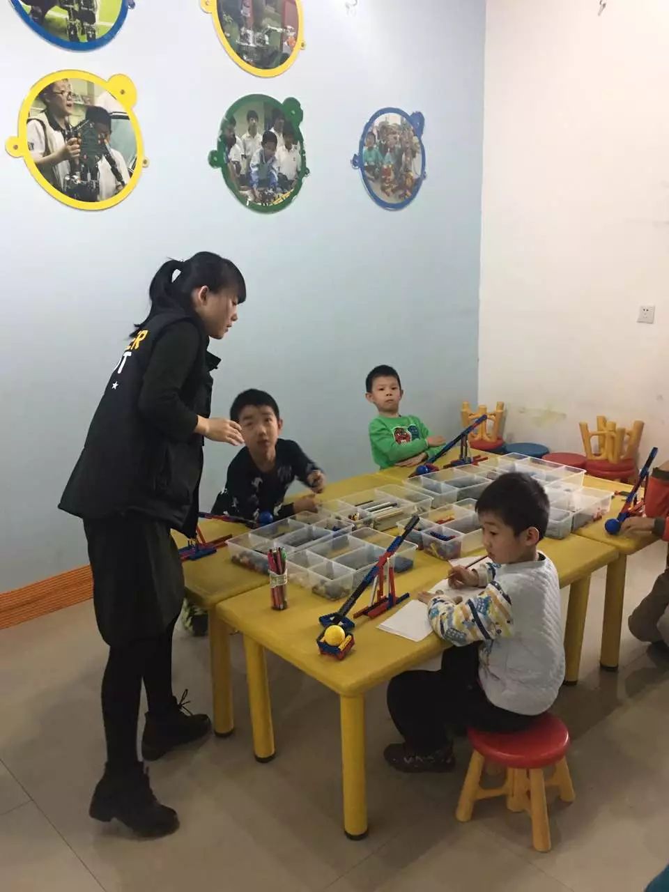 开个乐高培训班挣钱不,乐高培训班一节课多少钱