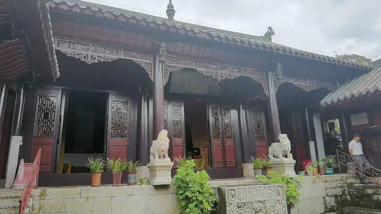 黔南第一山在什么地方,黔南第一山在哪里