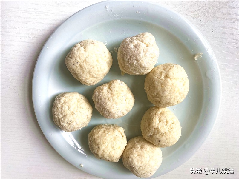 黄金虾球辅食做法大全,补钙鲜香黄金虾球只需要3种材料