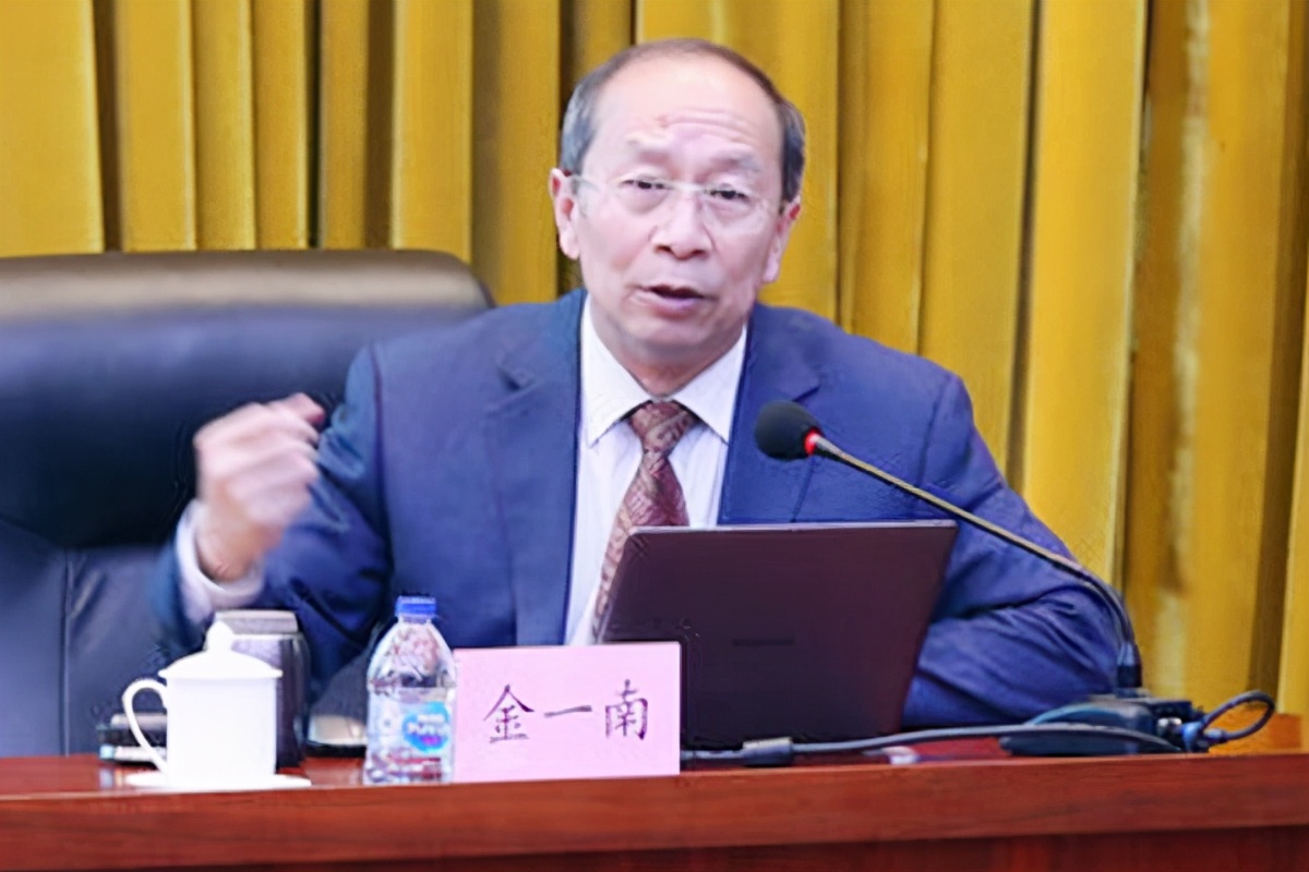 金一南教授照片,金一南批评大学历史教授