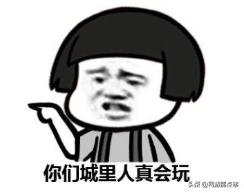 穿越火线ak无影和m4雷神哪个强,穿越火线ak47无影最初样子
