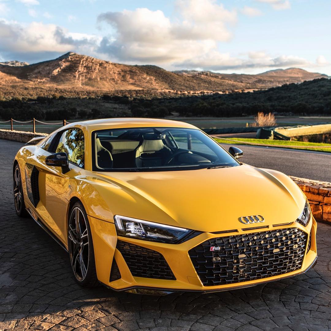 2020奥迪r8v10顶级超跑图片,2017款奥迪r8v10coupe炸街