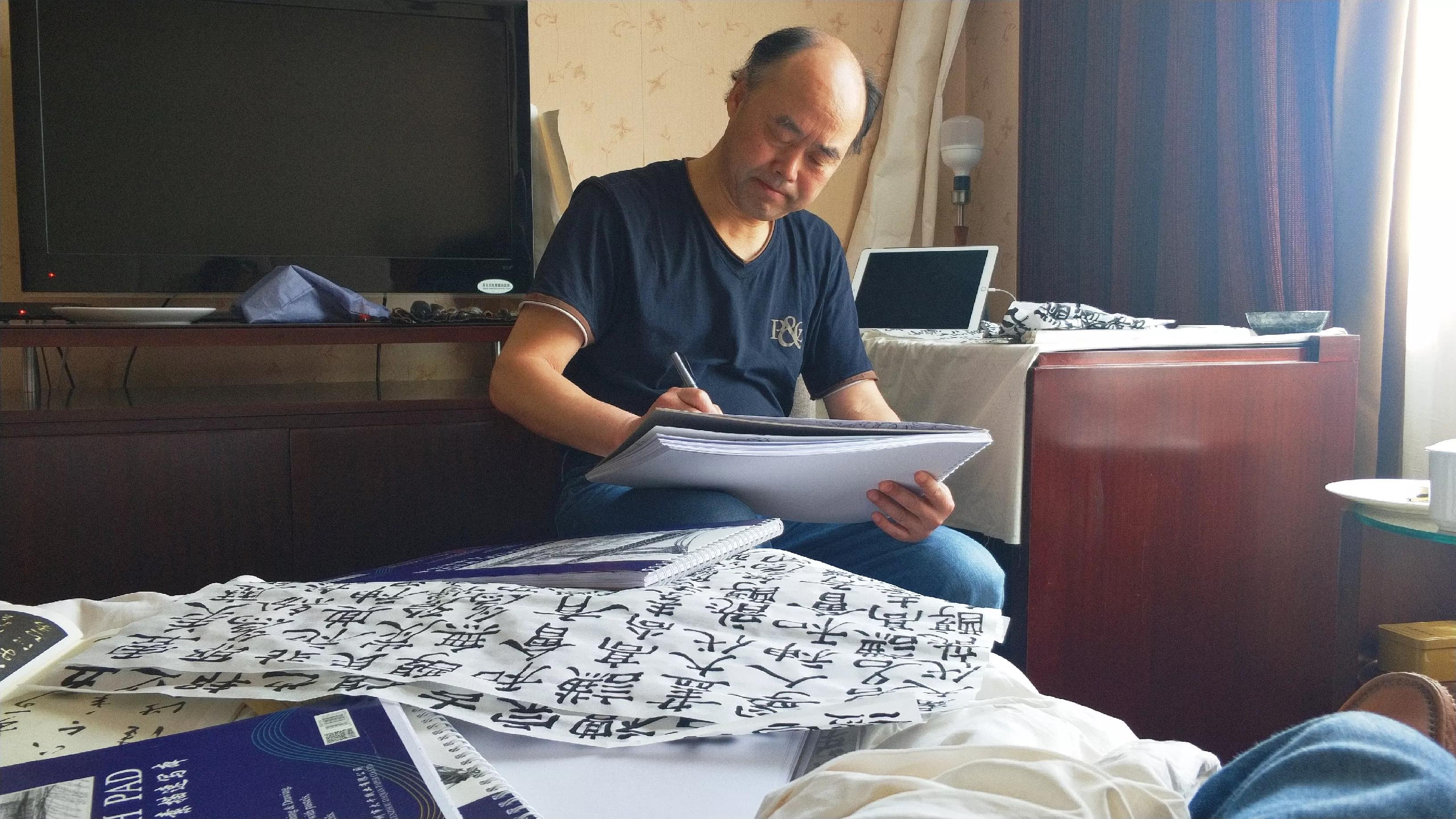 吴建科人物画欣赏,画兵人速写