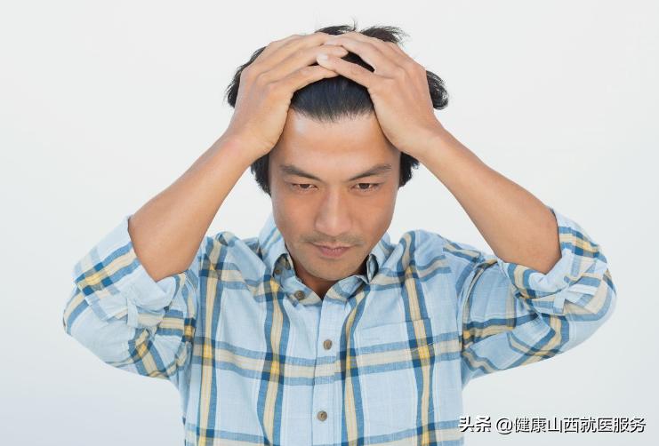 为什么有人年纪轻轻就有白发,为什么年纪轻白发增多