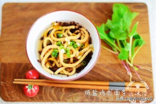 孩子不吃饭妈妈怎么办,孩子不咋爱吃饭怎么回事