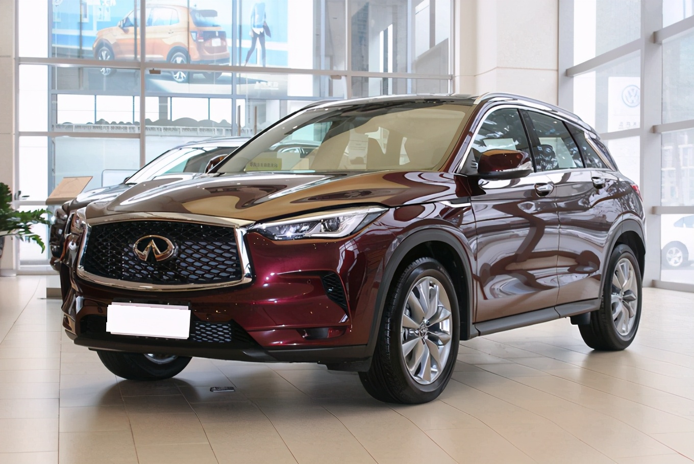 英菲尼迪qx50降价,英菲尼迪qx50降价7万值得买吗